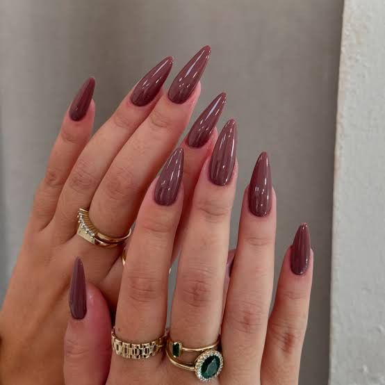 Trend Aura Burgundy Gloss Almond Press-On Nails – Luxury Reusable Nail Set